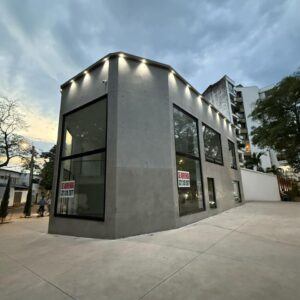 ARRIENDO LOCAL COMERCIAL LA TOMA