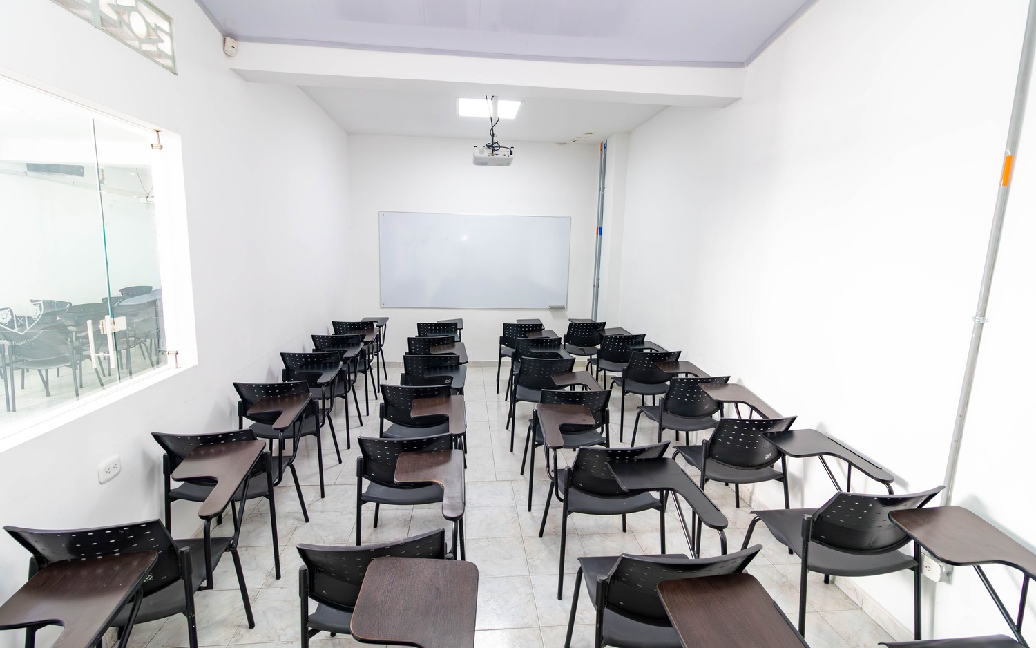 Inmueble Comercial en Venta - Image 4