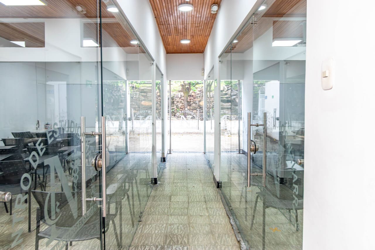 EN VENTA INMUEBLE COMERCIAL - Image 9