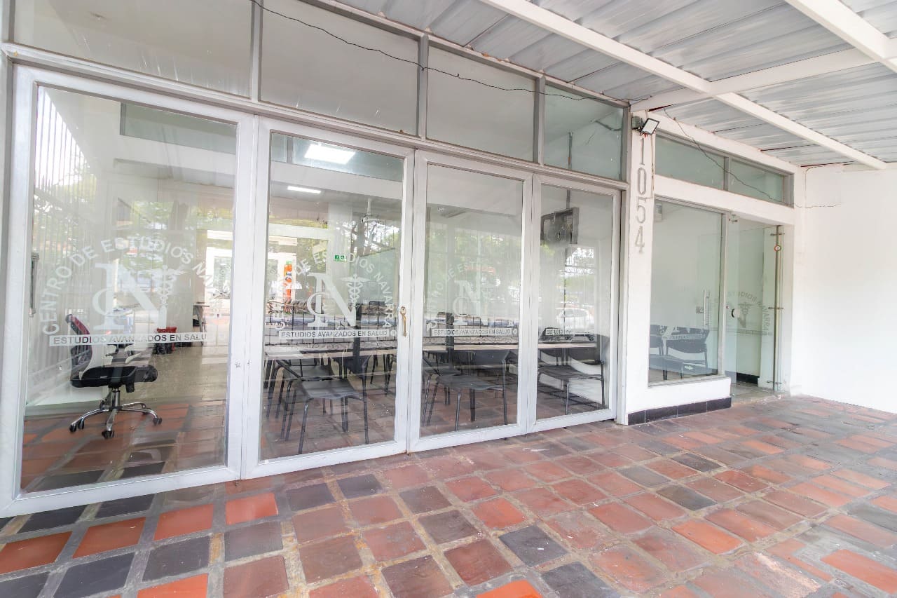 EN VENTA INMUEBLE COMERCIAL