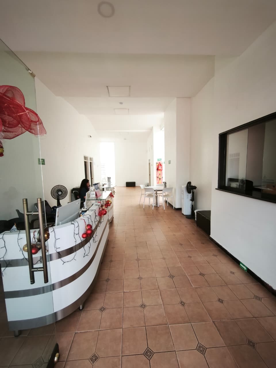 SE ARRIENDA INMUEBLE PARA INTITUCIONES EDUACTIVAS EN EL CENTRO DE LA CUIDAD. - Image 5